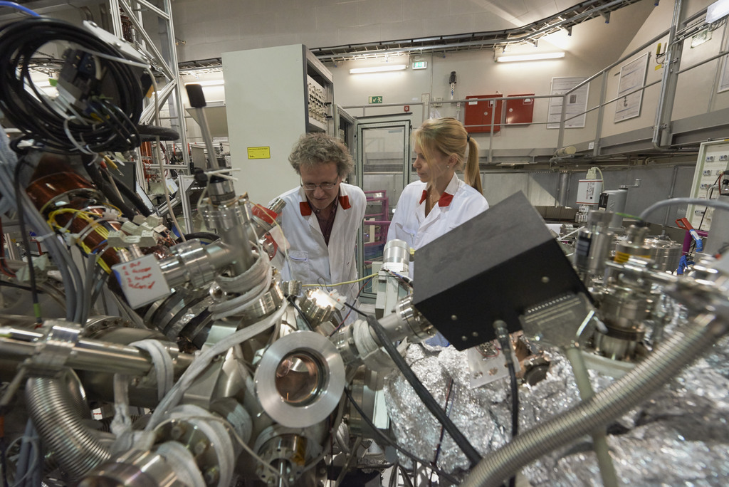 Mit Positronen genauer messen